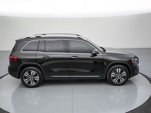 Used 2024 Mercedes-Benz GLB 250 image 4