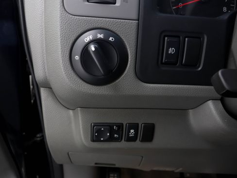 Used 2016 Nissan NV 3500 SL RWD image 24