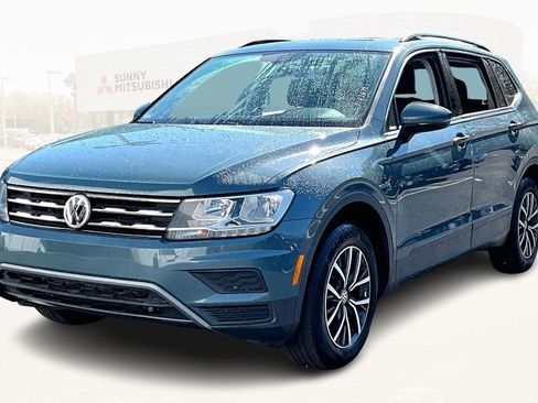 Used 2019 Volkswagen Tiguan SE w/ Panoramic Sunroof Package image 1