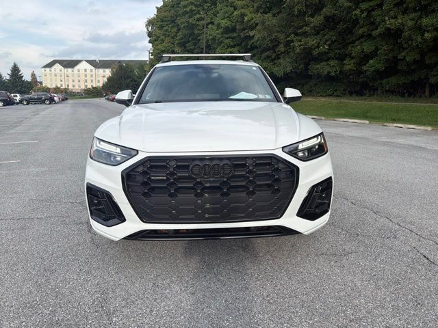 Used 2024 Audi Q5 2.0T Premium Plus w/ Premium Plus Package AWD/4WD image 2