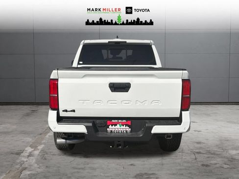New 2026 Toyota Tacoma TRD Off-Road w/ TRD Off Road Upgrade Package AWD/4WD image 5