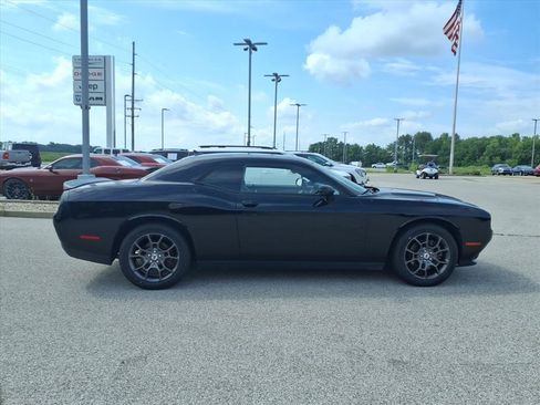 Used 2018 Dodge Challenger GT w/ Blacktop Package AWD/4WD image 2