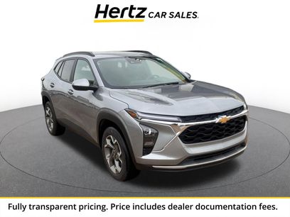 Used 2025 Chevrolet Trax LT