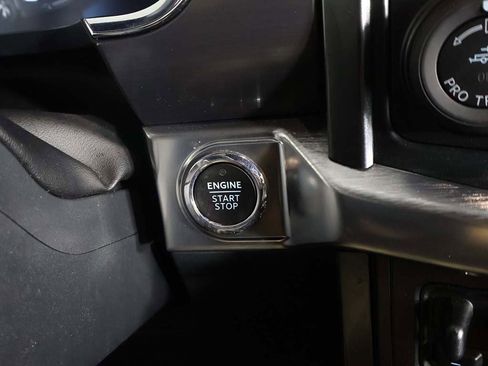 Used 2022 Ford F150 Lariat image 39