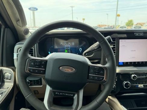New 2026 Ford F250 Platinum w/ Platinum Plus Package AWD/4WD image 13