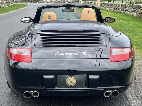 Used 2006 Porsche 911 Carrera S RWD image 31