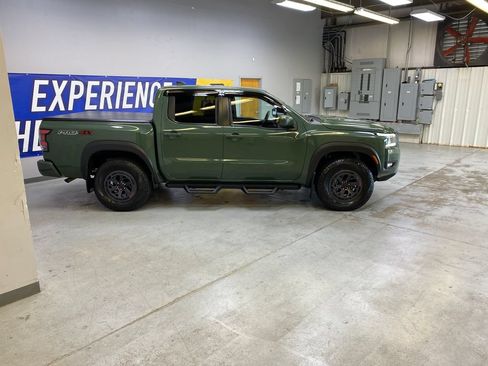 Used 2025 Nissan Frontier PRO-4X w/ Tow Package AWD/4WD image 8