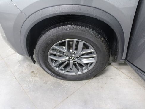 Used 2023 Nissan Rogue S image 51