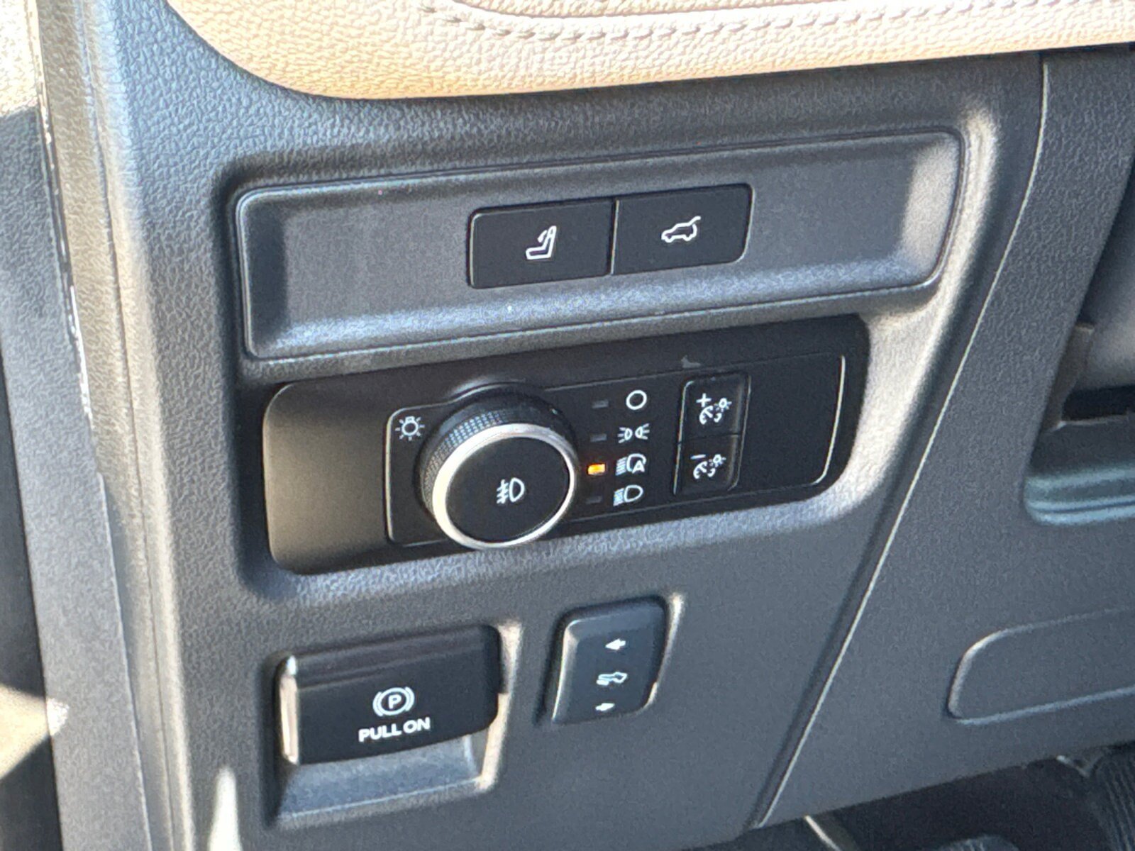 Used 2024 Ford Expedition Max Limited AWD/4WD image 38