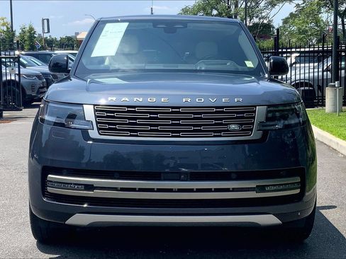 Certified 2025 Land Rover Range Rover SE AWD/4WD image 3