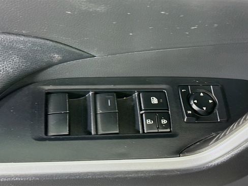 Used 2021 Toyota RAV4 XLE FWD image 24