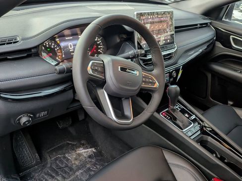 New 2026 Jeep Compass Limited image 13