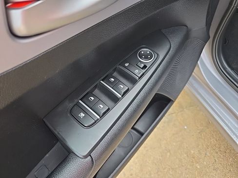 Used 2024 Kia Forte LXS w/ LXS Technology Package FWD image 29