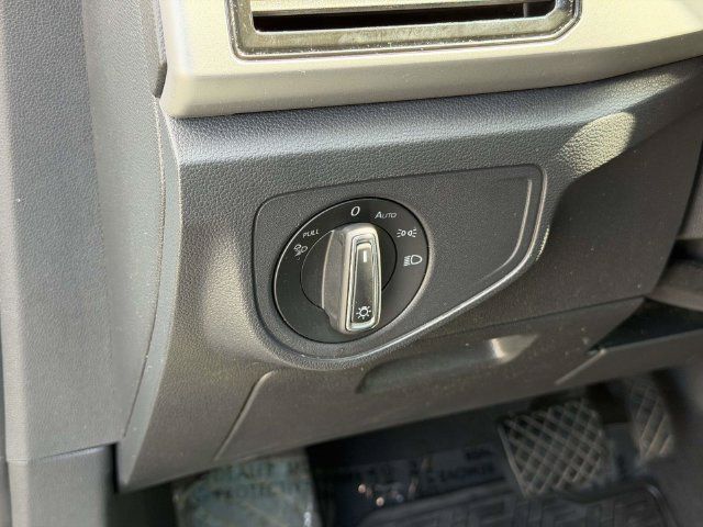 Used 2023 Volkswagen Atlas SE w/ Panoramic Sunroof Package AWD/4WD image 27