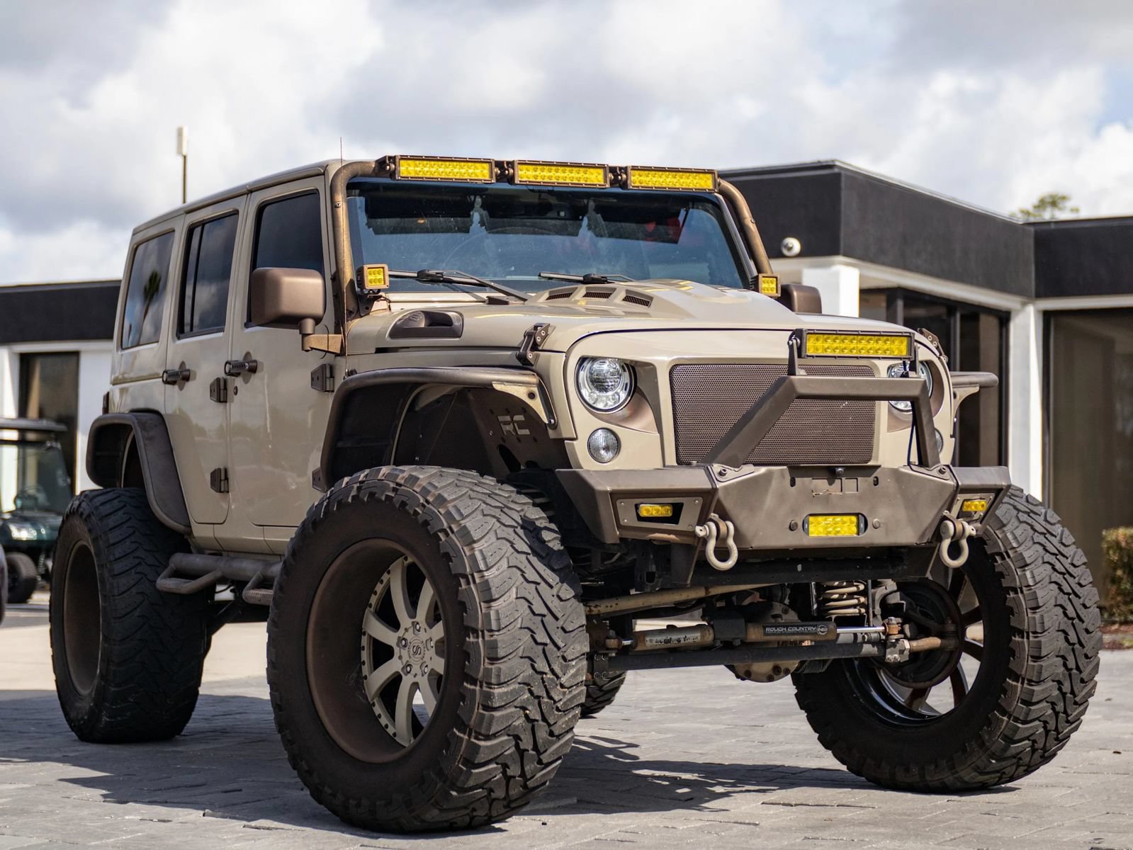 Used 2017 Jeep Wrangler Unlimited Sahara AWD/4WD image 1