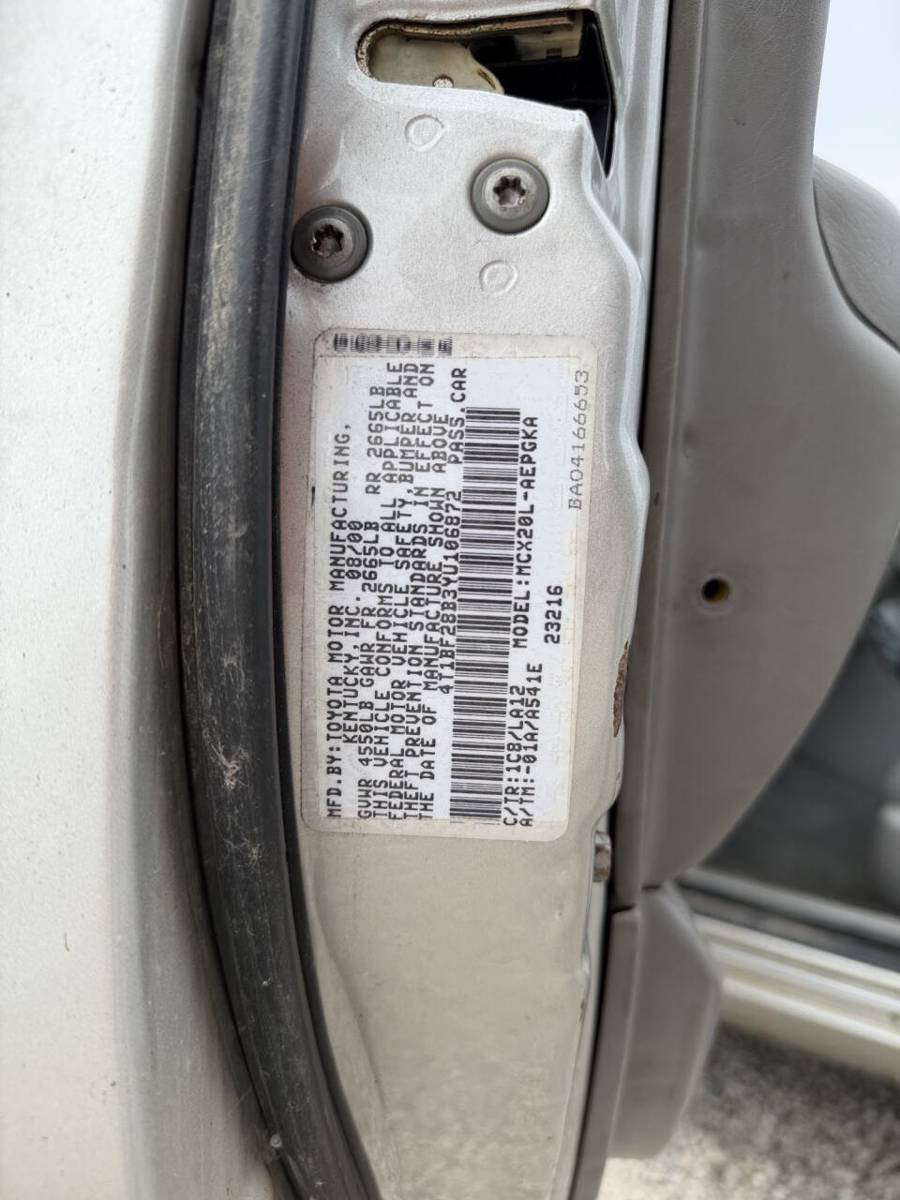 Used 2000 Toyota Avalon XL FWD image 39
