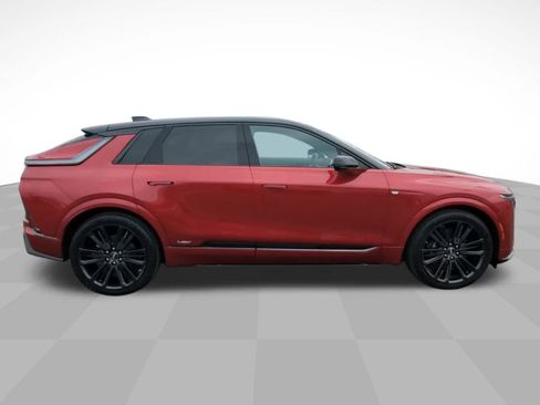 New 2026 Cadillac Lyriq V image 4