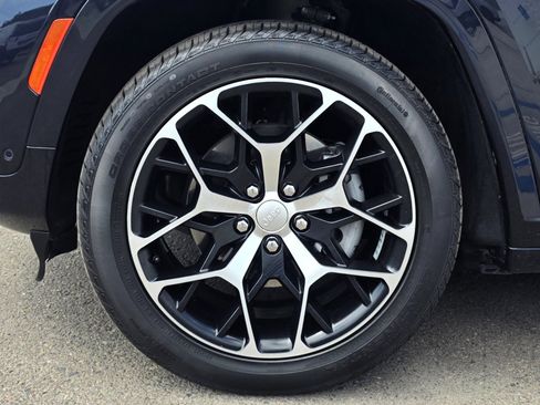 Certified 2022 Jeep Grand Cherokee Summit 4xe AWD/4WD image 9