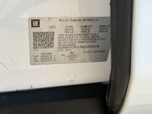 Used 2021 Chevrolet Suburban LT RWD image 37