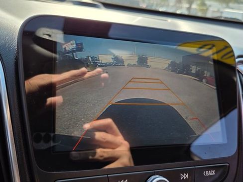 Used 2016 Chevrolet Malibu LT image 24