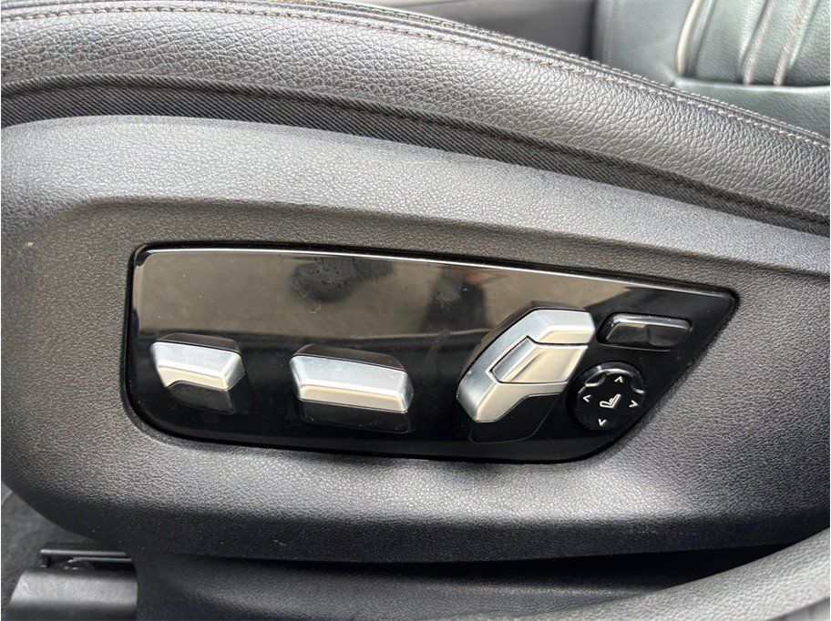 Used 2018 BMW 540i RWD image 21