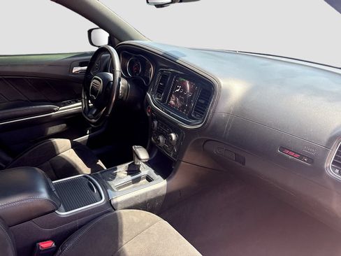 Used 2020 Dodge Charger Scat Pack w/ Dynamics Package RWD image 30