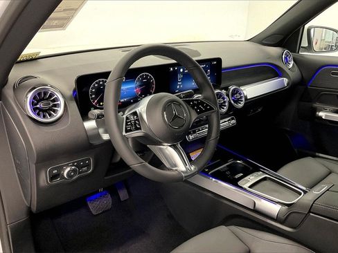 New 2026 Mercedes-Benz GLB 250 4MATIC image 8