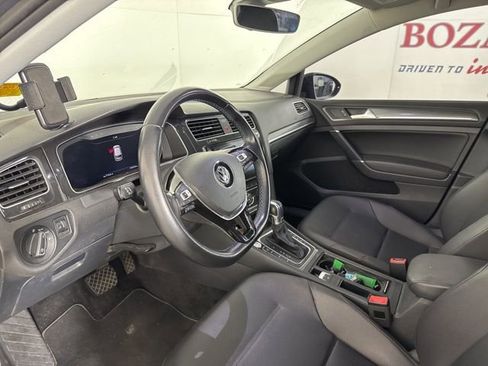 Used 2019 Volkswagen e-Golf SEL Premium image 12