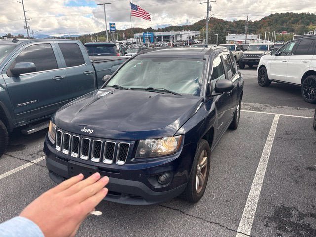 Used 2016 Jeep Compass Sport w/ Power Value Group AWD/4WD image 3