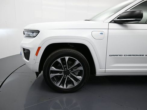 Used 2023 Jeep Grand Cherokee Overland w/ Luxury Tech Group IV image 10