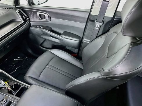 Used 2025 Kia Sorento EX w/ Panoramic Sunroof Package AWD/4WD image 25