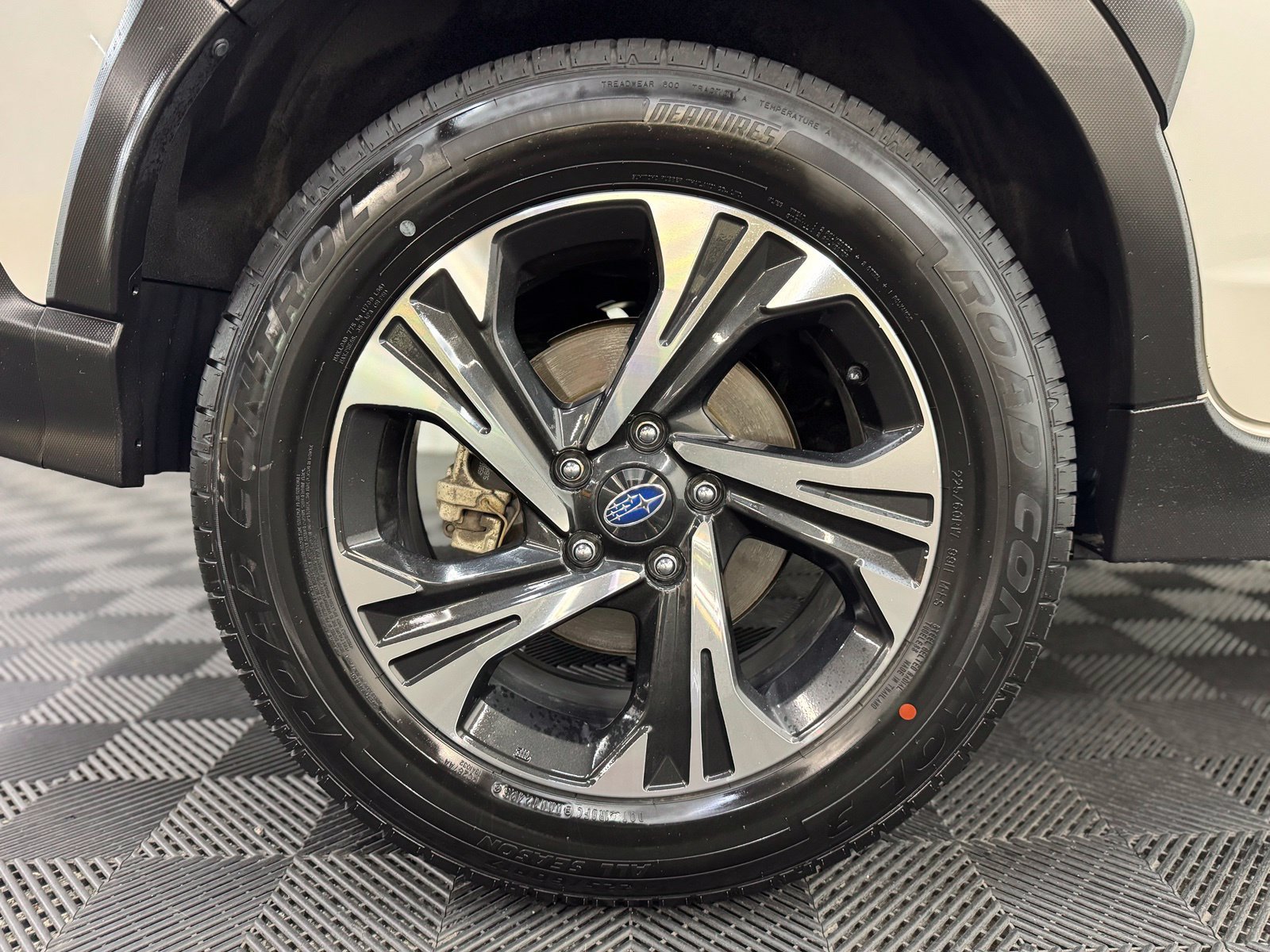 Used 2024 Subaru Crosstrek 2.0i Premium AWD/4WD image 9