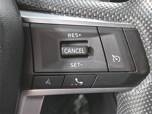 Used 2022 Mitsubishi Outlander ES image 23