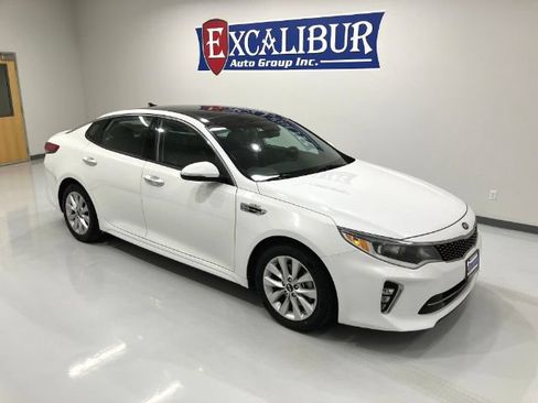 Used 2018 Kia Optima S w/ Panoramic Sunroof Package FWD image 56