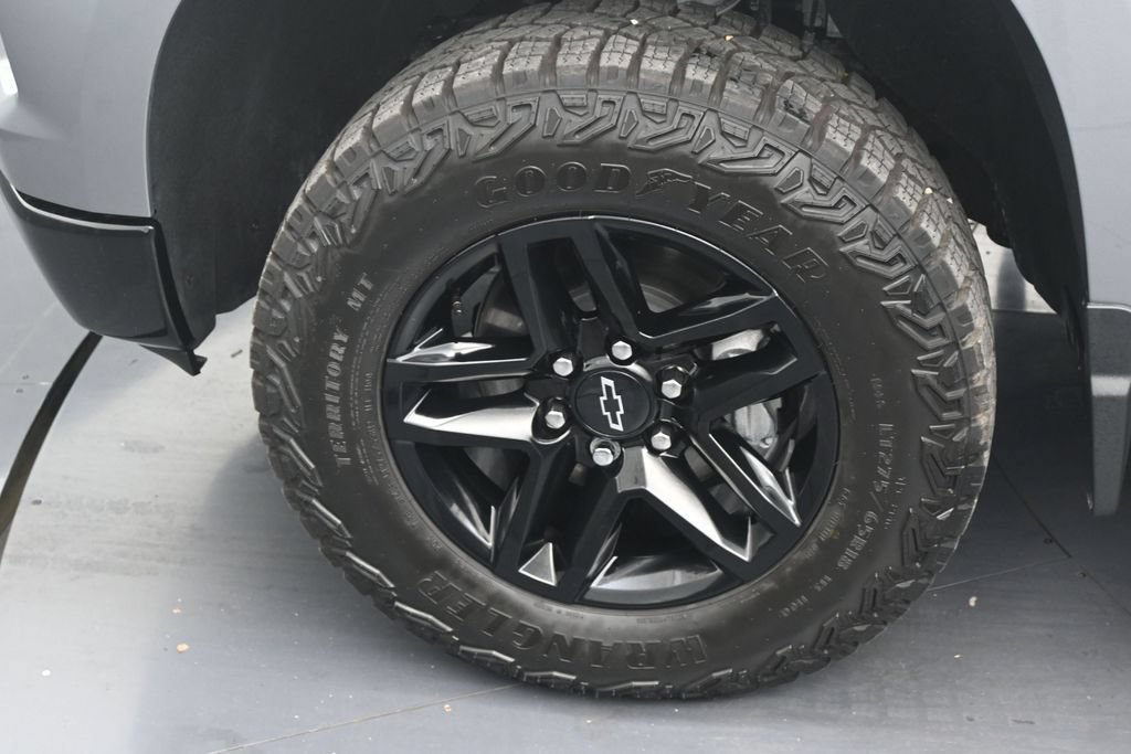 Used 2026 Chevrolet Silverado 1500 Custom Trail Boss AWD/4WD image 9