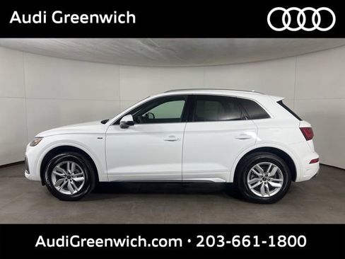 Used 2023 Audi Q5 2.0T Premium w/ Convenience Package AWD/4WD image 4