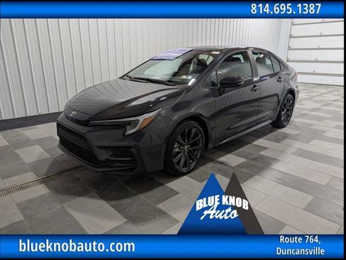 Used 2025 Toyota Corolla SE FWD image 1