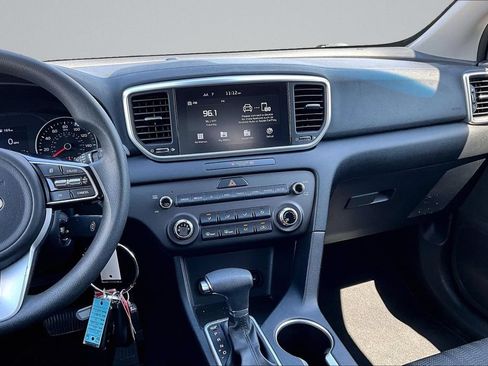 Used 2022 Kia Sportage LX FWD image 6