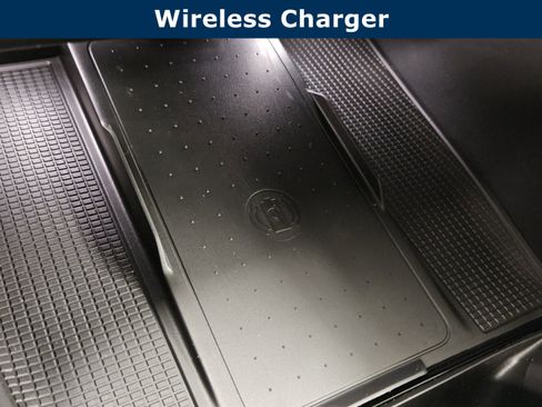 New 2026 Volvo XC40 B5 Plus w/ Climate Package image 33