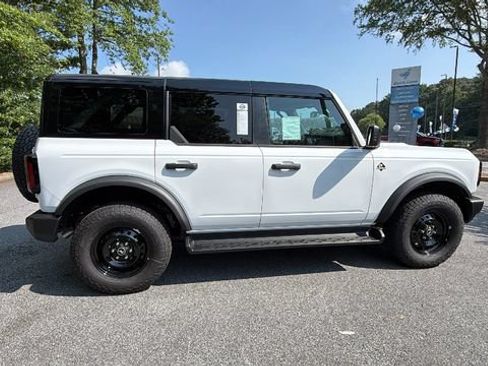 New 2026 Ford Bronco Outer Banks AWD/4WD image 8