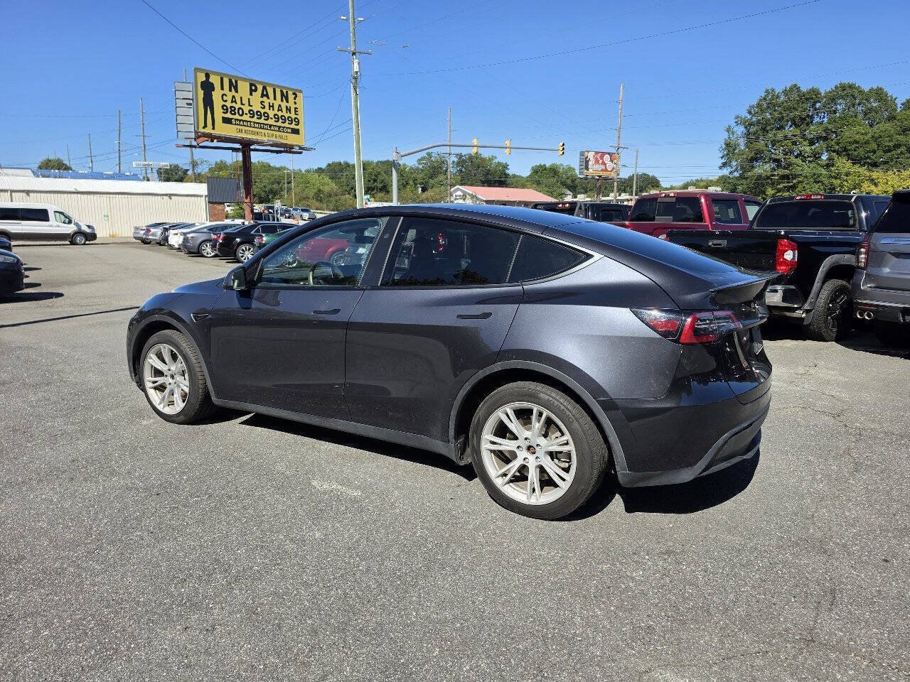 Used 2024 Tesla Model Y Long Range AWD/4WD image 4