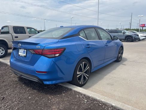Used 2023 Nissan Sentra SR w/ SR Premium Package FWD image 4