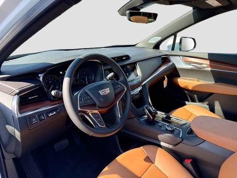 New 2025 Cadillac XT5 Premium Luxury w/ Technology Package image 9