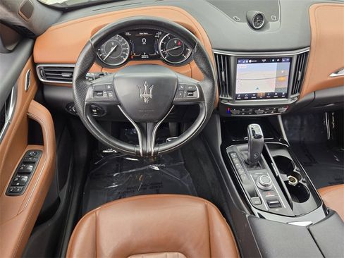 Used 2022 Maserati Levante GT image 12