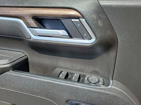 Used 2025 Chevrolet Silverado 1500 LT image 13