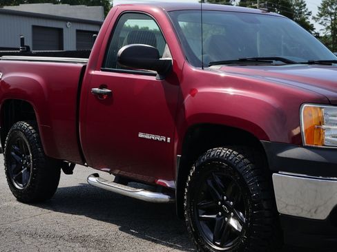 Used 2009 GMC Sierra 1500 W/T AWD/4WD image 16