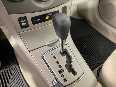 Used 2012 Toyota Corolla LE FWD image 9