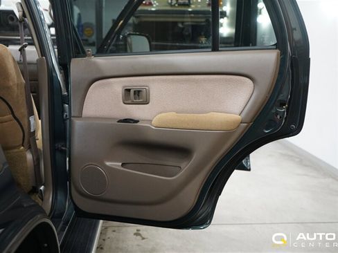 Used 1998 Toyota 4Runner SR5 AWD/4WD image 29