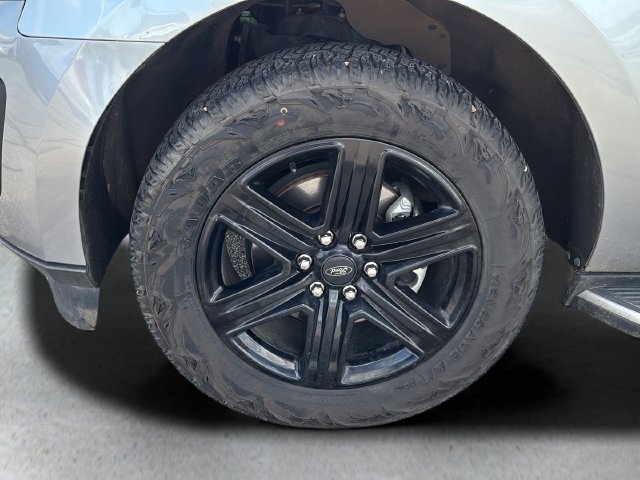 Used 2020 Ford Expedition XLT w/ Equipment Group 202A RWD image 26