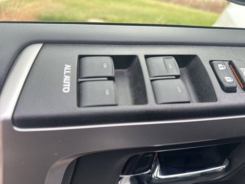 Used 2024 Toyota 4Runner Limited image 27